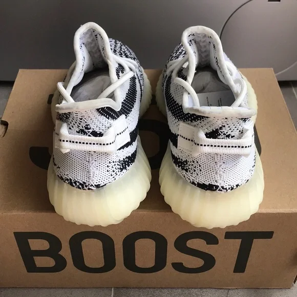 Yeezy Boost 350 V2